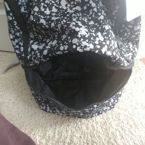 Extra pics Lululemon city adventure